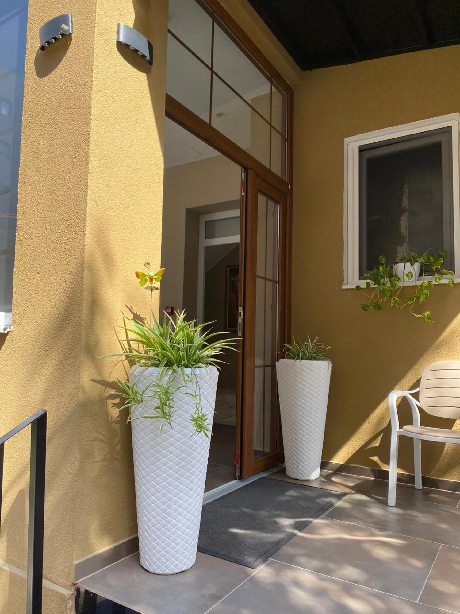 Vila Panto Тирана Экстерьер фото