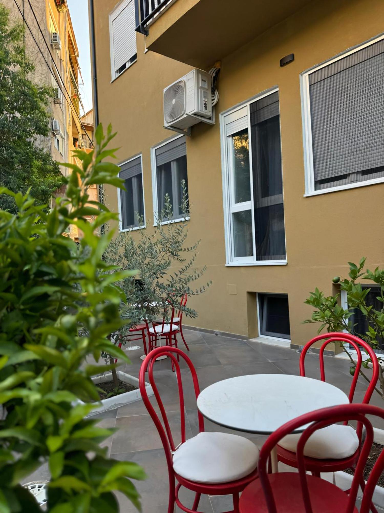 Vila Panto Тирана Экстерьер фото
