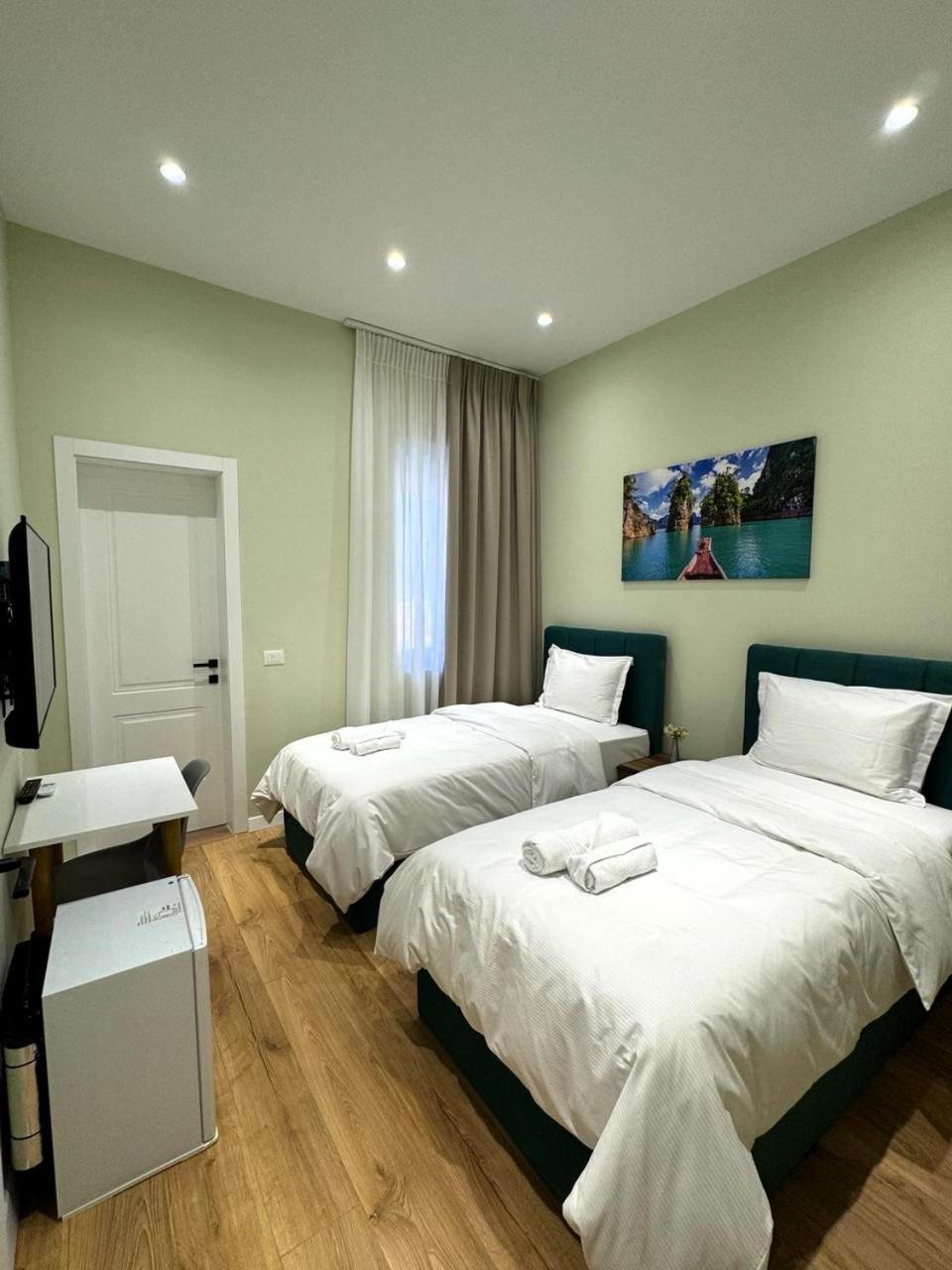 Vila Panto Тирана Экстерьер фото