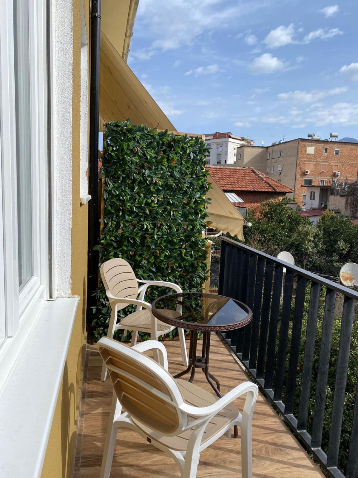 Vila Panto Тирана Экстерьер фото