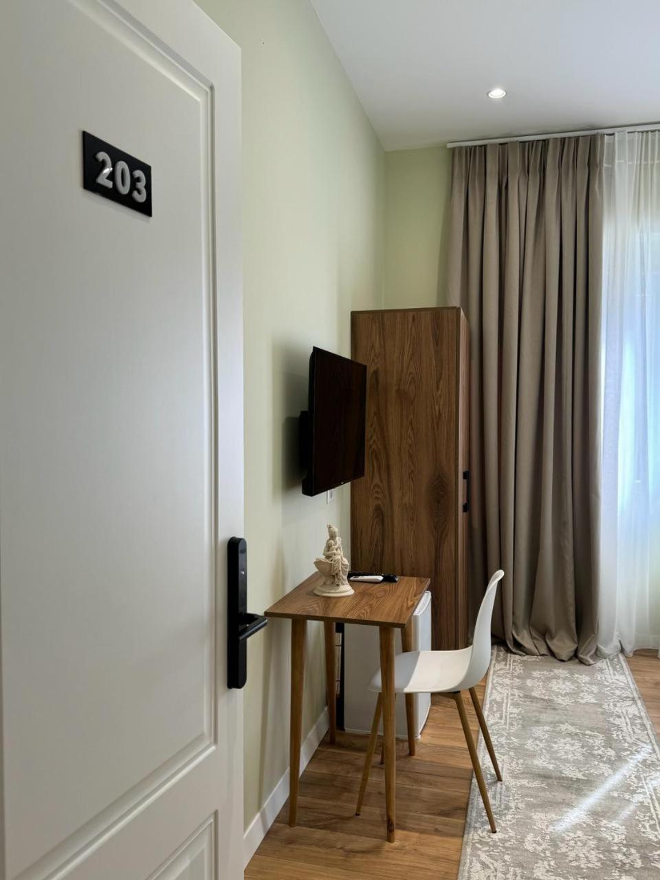Vila Panto Тирана Экстерьер фото